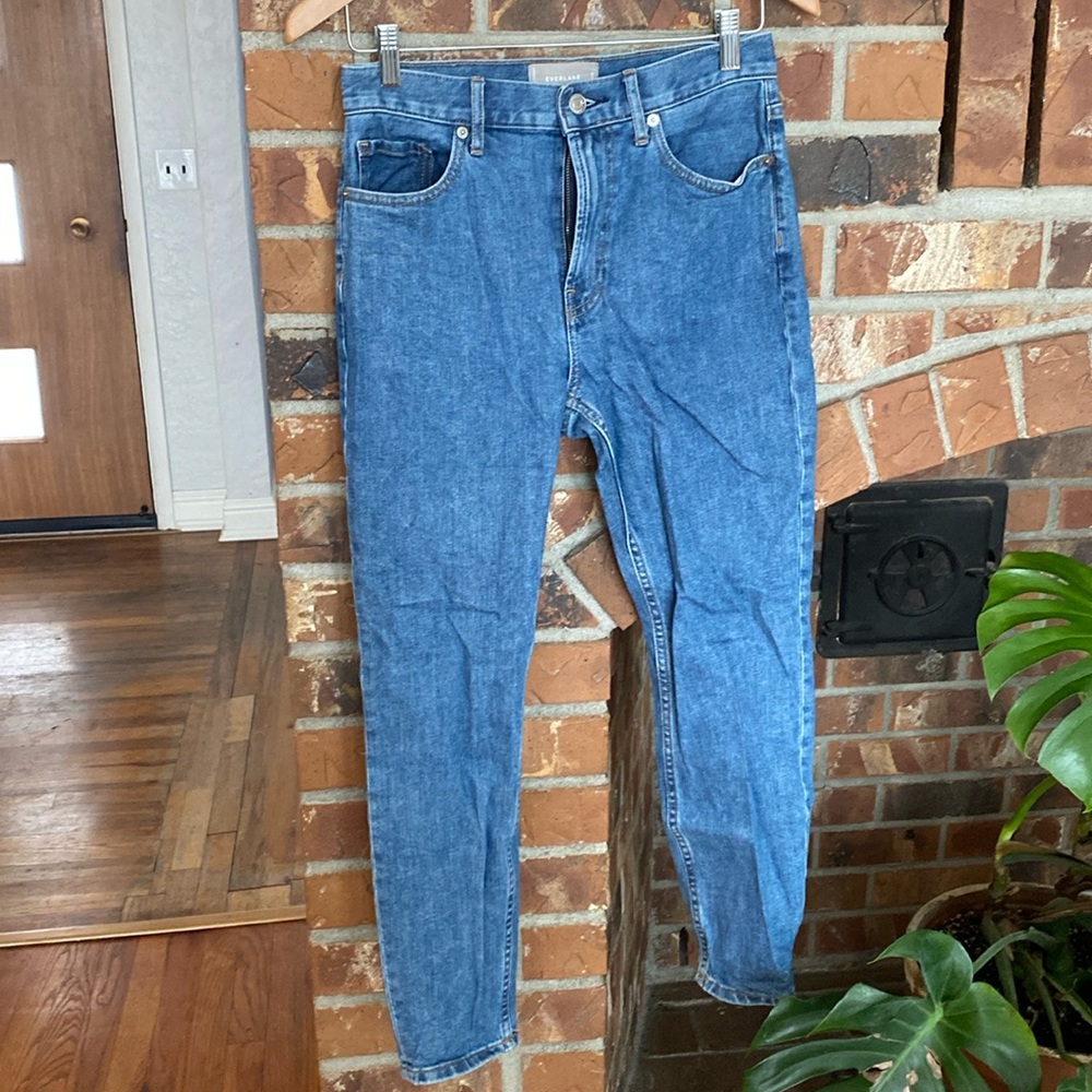 Everlane “the high rise skinny jean” in light-medium wash size 27 ankle